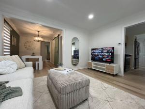 Fully Furnished Upscale Family Home 5B 3Ba - Ubytování bez kategorie ve městě Royal Oak