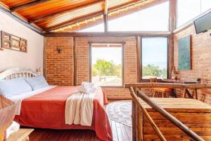 Casa de Hospedes Chalé Rustico com Banheira e Piscina Privativa a 1h de SP Espaço Totalmente Privativo