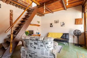 Casa de Hospedes Chalé Rustico com Banheira e Piscina Privativa a 1h de SP Espaço Totalmente Privativo