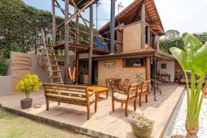 Casa de Hospedes Chalé Rustico com Banheira e Piscina Privativa a 1h de SP Espaço Totalmente Privativo