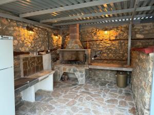 Emmanouil Pappas Traditional Villa