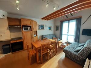 Résidence Charmaix - 3 Pièces pour 6 Personnes MAE-9514