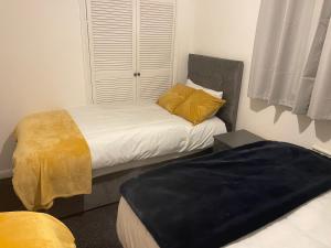 Easystays Baby Mansion Can Sleep 18