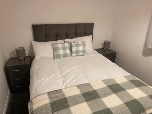 Easystays Baby Mansion Can Sleep 18