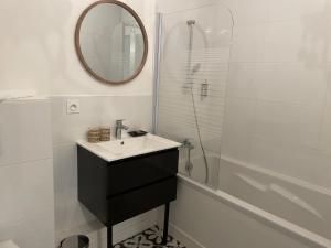 Maisons de vacances Le Clos Du Moulin 2 - Home with garden, 3 bedroom, near Avignon, in Provence : photos des chambres
