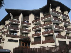 Appartement 2 Pièces, Ski au Pied, Balcon Sud, Confort pour 6 - FR-1-459-62