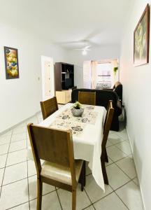 Apartamento completo com 2 suítes na Praia do Morro