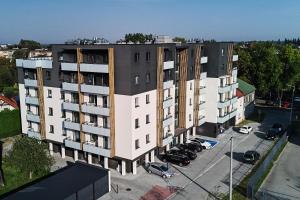 Apartament Wesoła by Stay&Rest - nowoczesność w centrum z balkonem