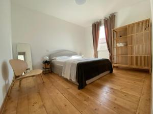 zona ospedali - luminoso e nuovo, posto auto - Casa Perin