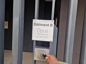 Appartements Ambre Appart-Wifi-Terrasse-Parking-Terrasse-2 couchages : photos des chambres