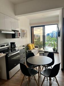 Apartamento 1 Habitación, Edificio Apartamentos Brunelo, Zona 10 - 3hvězdičkové hotely ve městě Estación Pamplona