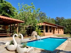 Chácara Luz Maria - 皮雷诺波利斯