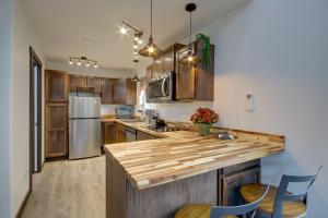 Mtn-View Gem with Grill 2 Mi to Dtwn Livingston