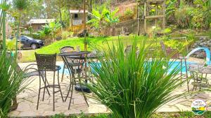 Chalé com Piscina e Natureza Primavera Rosa