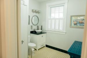 The Carriage House Inn Bed and Breakfast