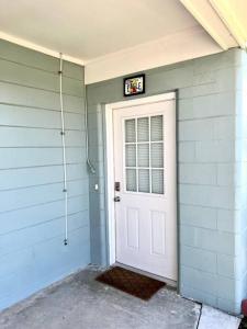 Central Private King Suit Washer Dryer 2 Miles to Hospital