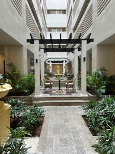 Zykes Condo at Saint Dominique