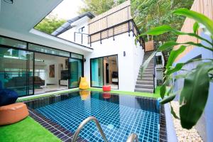 Modern & fun pool villa at Kamala regent
