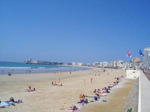 T2 Piscine, Terrasse Sud, Proche Plage - FR-1-92-740