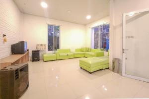 Urbanview Hotel Star Residence Puncak