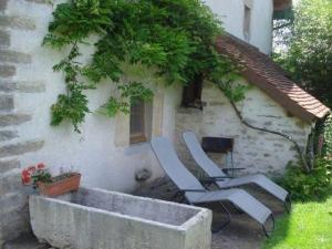 Maisons de vacances Gite charmant avec jardin, proche activites lac et randonnee - FR-1-583-44 : photos des chambres
