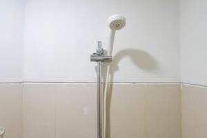 Simply Modern Studio at Pavilion Permata Apartment By Travelio