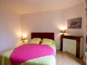 Maisons de vacances Maison au calme avec jardin, proche de Sarlat - Ideale pour familles et activites en plein air. - FR-1-616-295 : photos des chambres