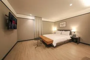 Browndot Hotel Deokjin - Iksan