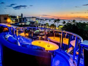 The Globe Hotel, Bar & Restaurant