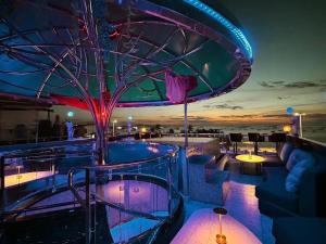 The Globe Hotel, Bar & Restaurant