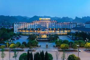 Zhangjiajie Qinghe Jinjiang International Hotel - 5hvězdičkové hotely ve městě Čang-ťia-ťie