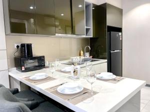 8 Kia Peng Residence Kuala Lumpur, Pavillion by Scape Stay
