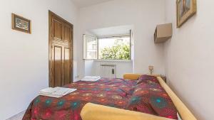 Caterina One o One - Embassy Apartment