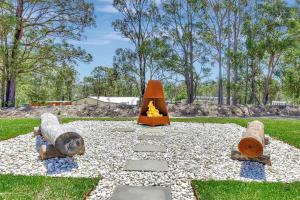 Magpie Three- Two for Joy Estate. 2.5 Bathrooms sleeping 6