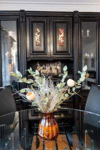 Spacious 3-BR Central Retreat