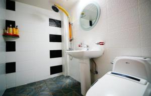 Gamyoungroo Hanok Hotel