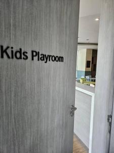 Resort 3BR CBD Kuningan, Near to LRT, Busway and Mall