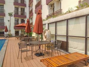 Comfort Studio Room with Bunk Bed at Dave Apartment By Travelio