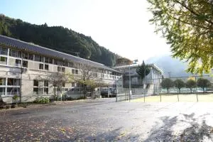 SchoolStay OKUYAHAGI-スクールステイ奥矢作 - Toyone