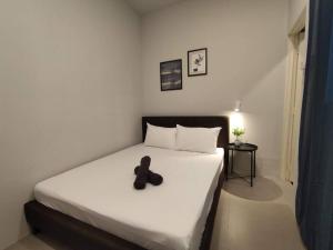 Heritage House 4BR with Dipping Pool, Central Location Near Street Art 45