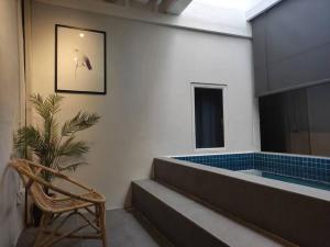 Heritage House 4BR with Dipping Pool, Central Location Near Street Art 45
