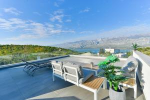 Villa Anna with pool, Zadar County 