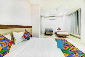 FabHotel Meera Palace