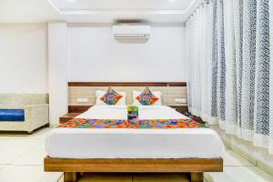 FabHotel Meera Palace