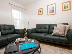 Cathedral Views Luxury Living Historic Lincoln - Pass the Keys