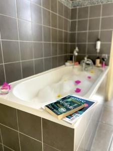 Hotels Le Couvent d'Herepian - Hotel & Spa : photos des chambres