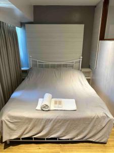 Cozi Modern Loft Suite near high street BGC wifi pool