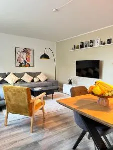 Modernes Designer-Apartment für 7 Gäste - 80qm in zentraler Lage, Self-Check-In - Aue