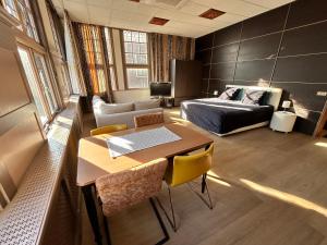 Stylish independent Studio S1, City Centre Dordrecht