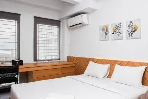 Pleasant Studio Patraland Urbano Apartment near Station By Travelio - Ceger